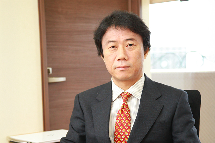 院長：鈴木　英朗